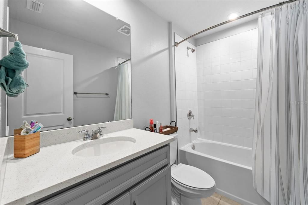 Active With Contract: $2,300 (3 beds, 2 baths, 1888 Square Feet)