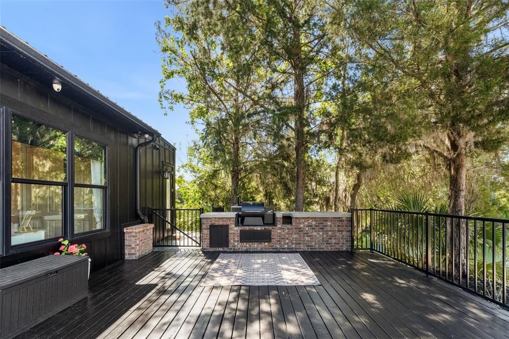 For Sale: $7,849,000 (3 beds, 3 baths, 2286 Square Feet)