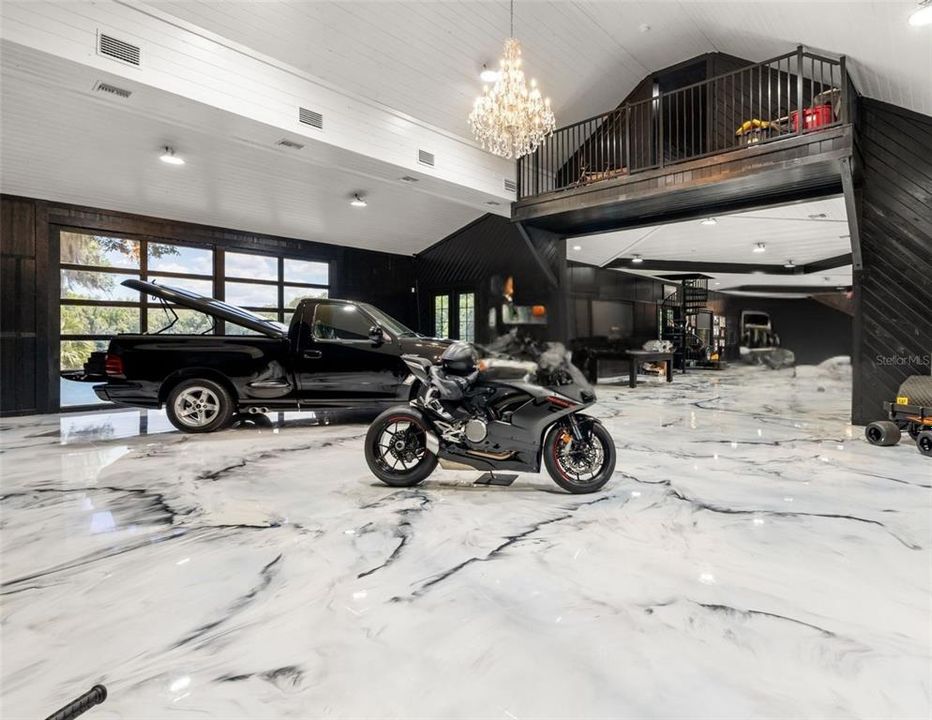 For Sale: $7,849,000 (3 beds, 3 baths, 2286 Square Feet)