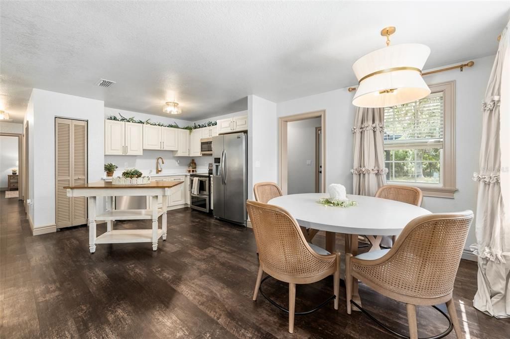 For Sale: $7,849,000 (3 beds, 3 baths, 2286 Square Feet)