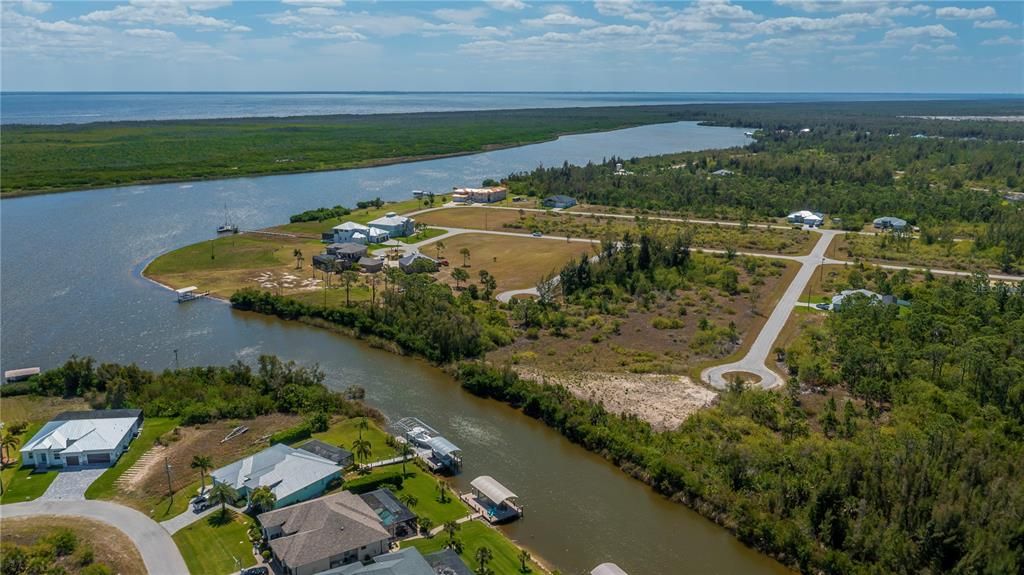 合同活跃: $229,000 (0.38 acres)