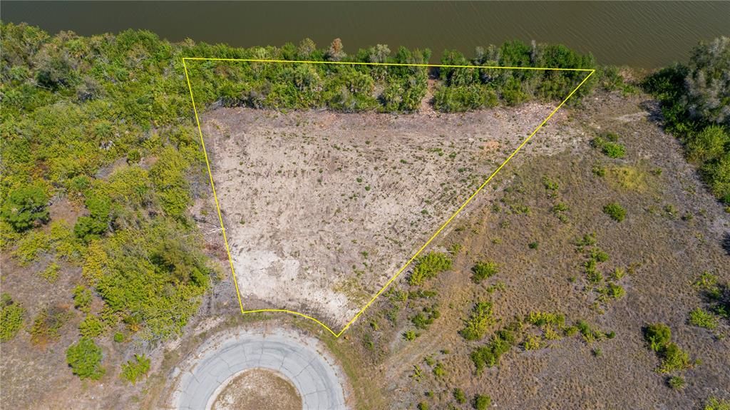 合同活跃: $229,000 (0.38 acres)