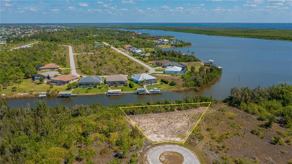 合同活跃: $229,000 (0.38 acres)