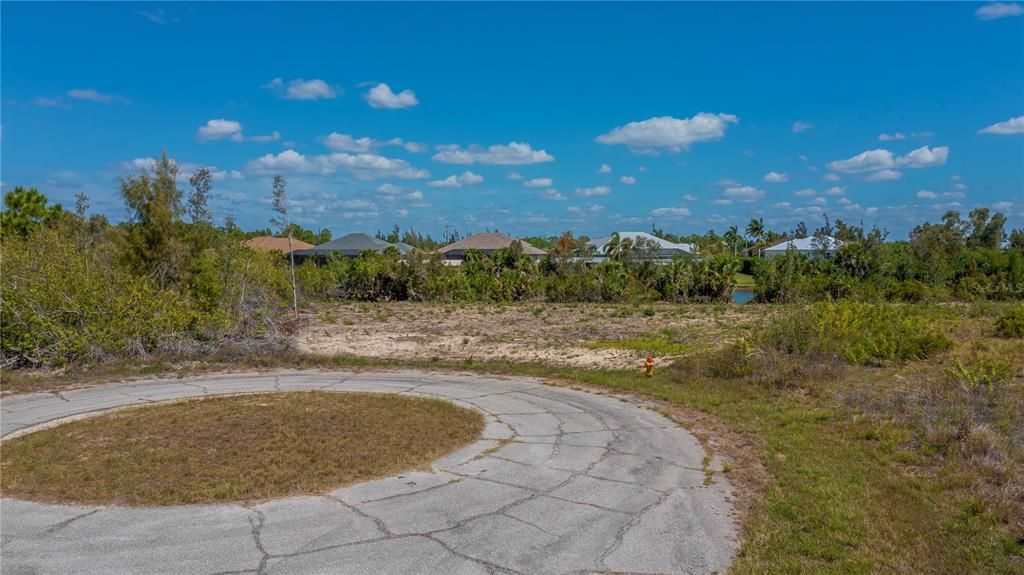 合同活跃: $229,000 (0.38 acres)