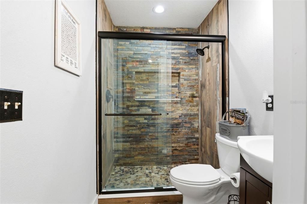 En Venta: $699,900 (3 camas, 2 baños, 1520 Pies cuadrados)