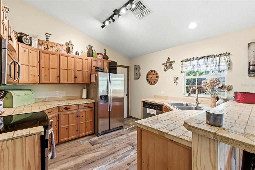 En Venta: $699,900 (3 camas, 2 baños, 1520 Pies cuadrados)