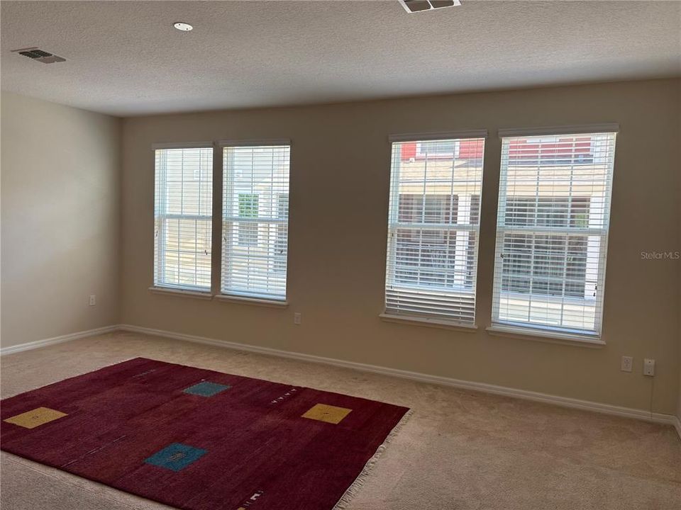 For Rent: $2,800 (3 beds, 3 baths, 2288 Square Feet)