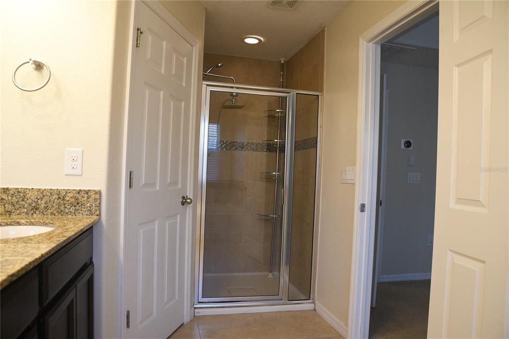 For Rent: $2,800 (3 beds, 3 baths, 2288 Square Feet)