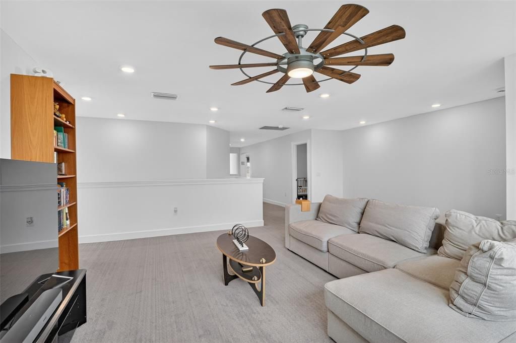 En Venta: $839,000 (5 camas, 4 baños, 4636 Pies cuadrados)