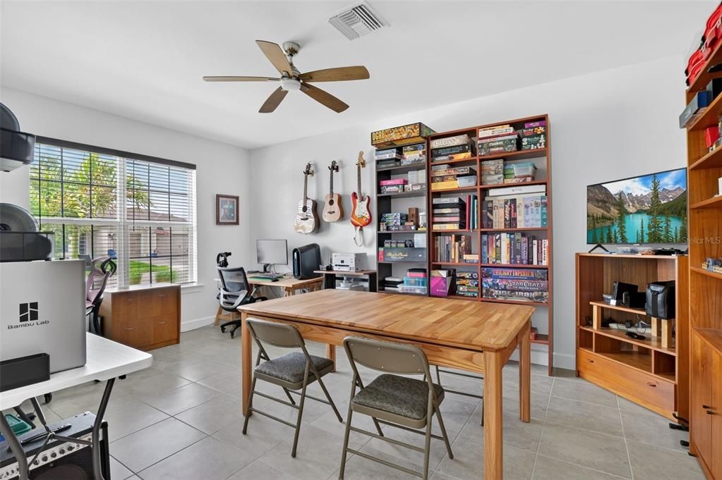 En Venta: $839,000 (5 camas, 4 baños, 4636 Pies cuadrados)