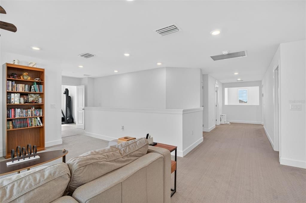En Venta: $839,000 (5 camas, 4 baños, 4636 Pies cuadrados)