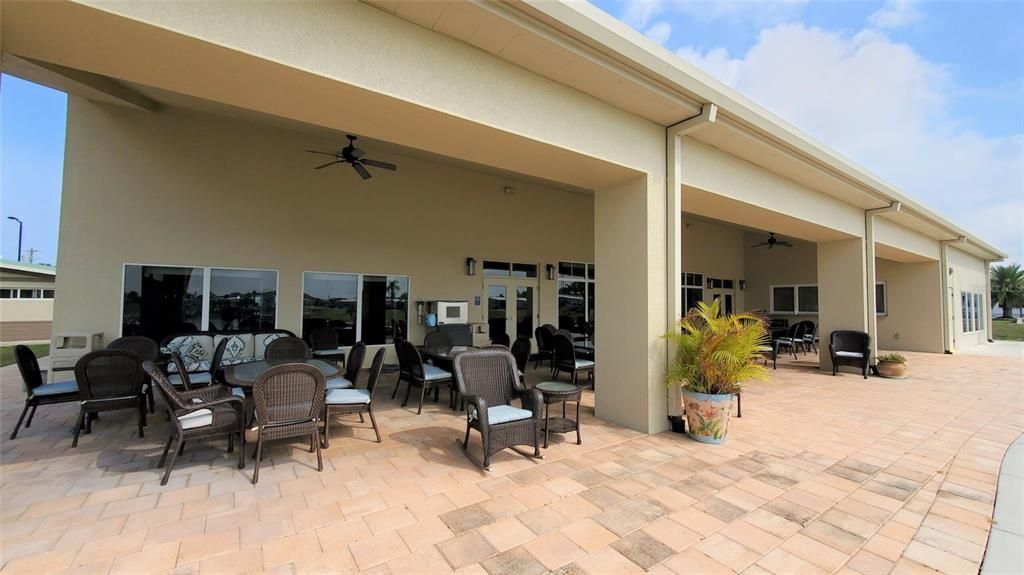 For Rent: $1,550 (2 beds, 2 baths, 984 Square Feet)