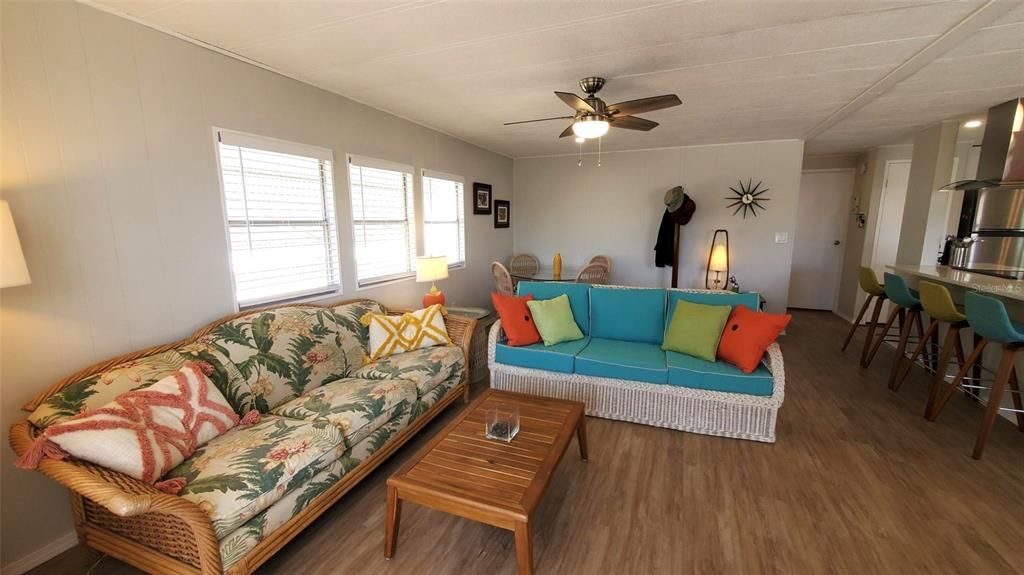 For Rent: $1,550 (2 beds, 2 baths, 984 Square Feet)