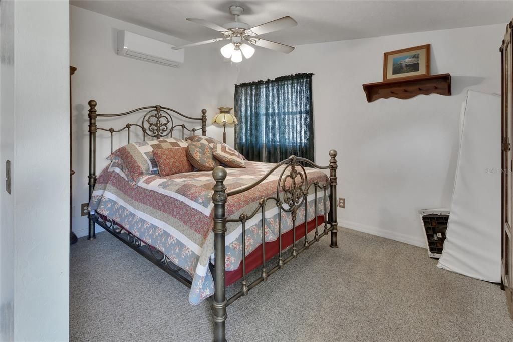 For Sale: $899,000 (2 beds, 1 baths, 1745 Square Feet)