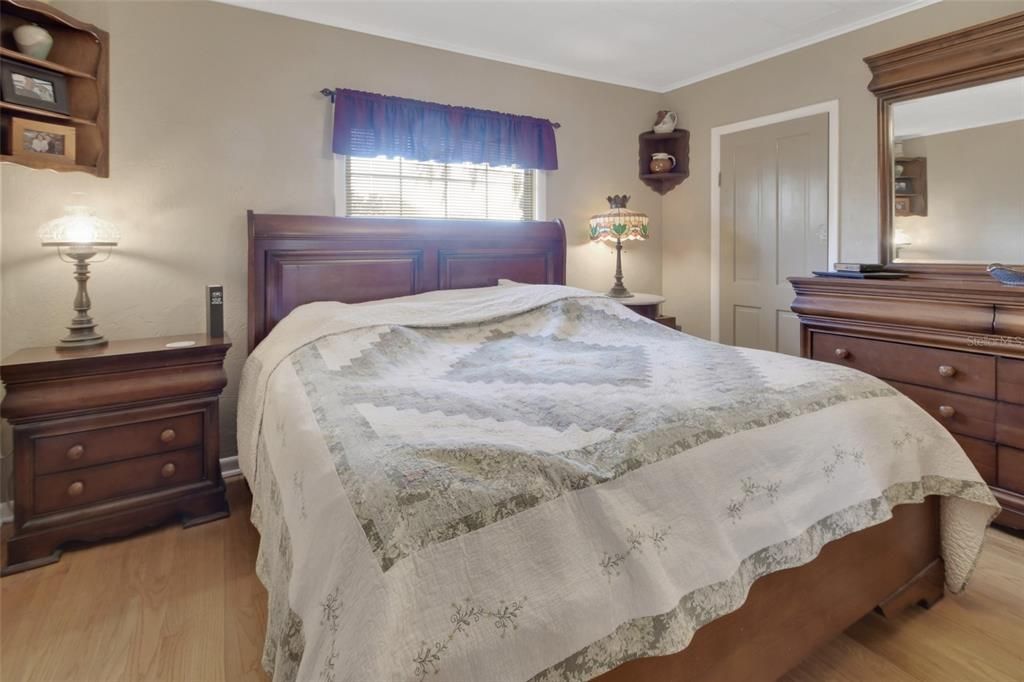 For Sale: $899,000 (2 beds, 1 baths, 1745 Square Feet)