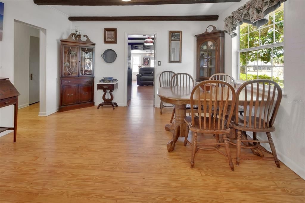 For Sale: $899,000 (2 beds, 1 baths, 1745 Square Feet)
