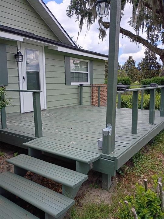 For Sale: $899,000 (2 beds, 1 baths, 1745 Square Feet)