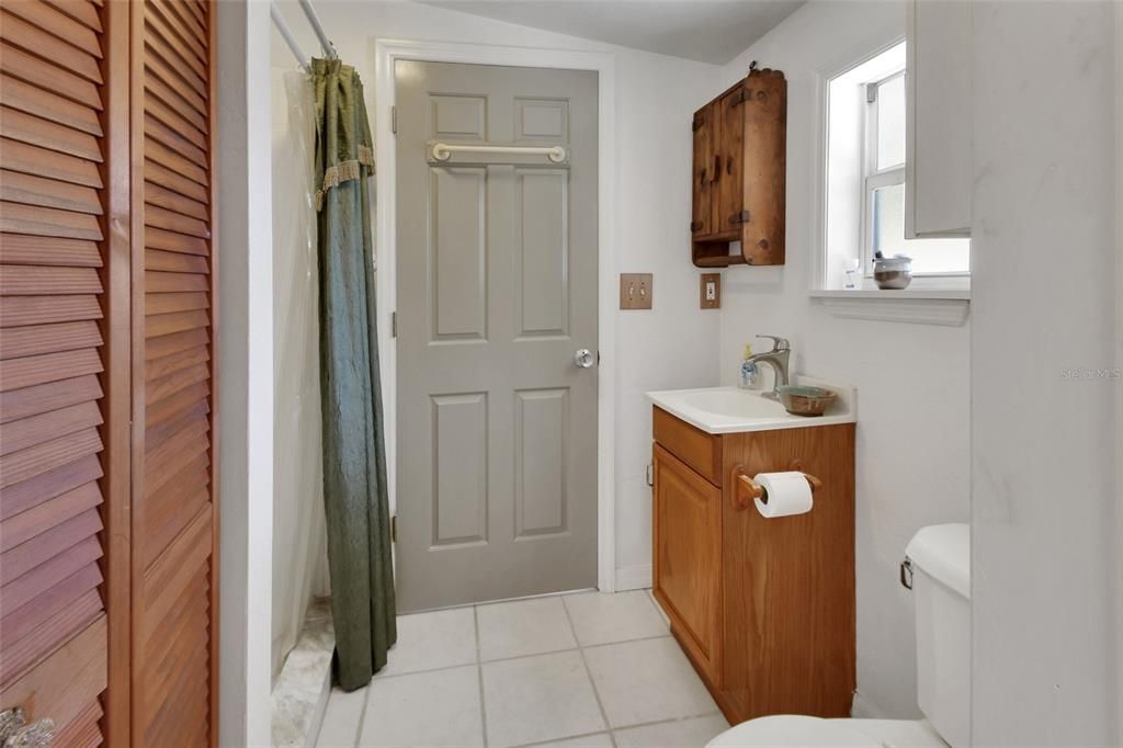 For Sale: $899,000 (2 beds, 1 baths, 1745 Square Feet)