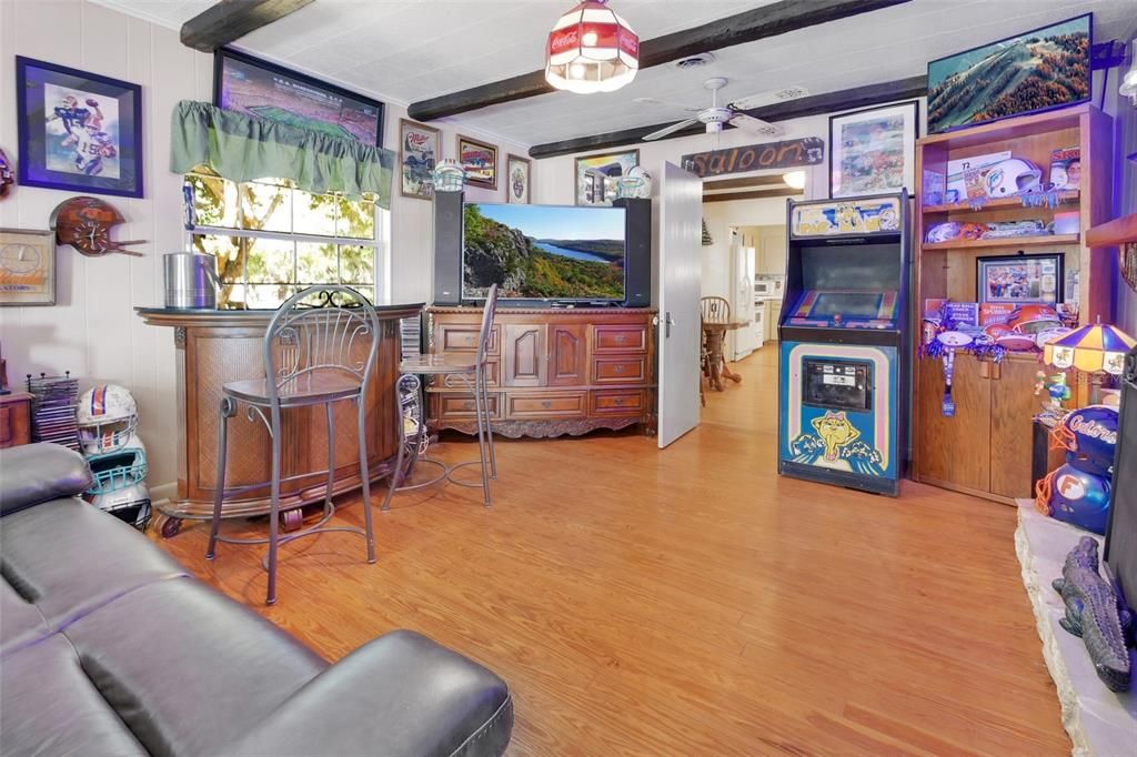 For Sale: $899,000 (2 beds, 1 baths, 1745 Square Feet)
