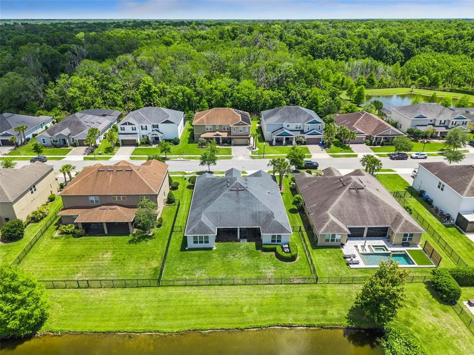 Activo con contrato: $795,000 (4 camas, 3 baños, 3212 Pies cuadrados)