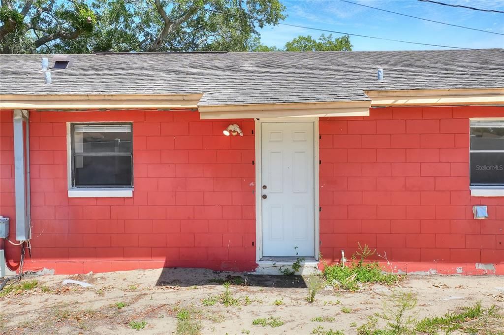 For Sale: $187,000 (3 beds, 1 baths, 936 Square Feet)