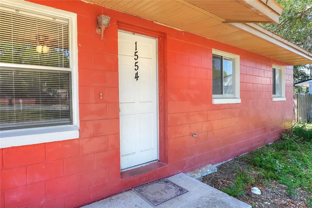 For Sale: $187,000 (3 beds, 1 baths, 936 Square Feet)