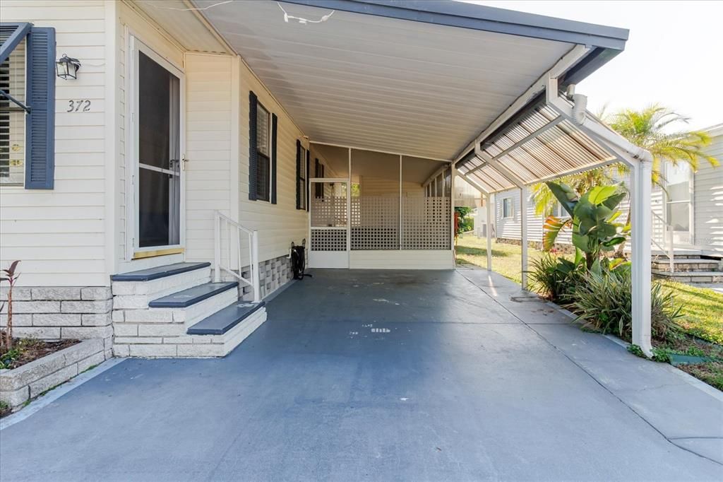 For Sale: $150,000 (2 beds, 2 baths, 1048 Square Feet)