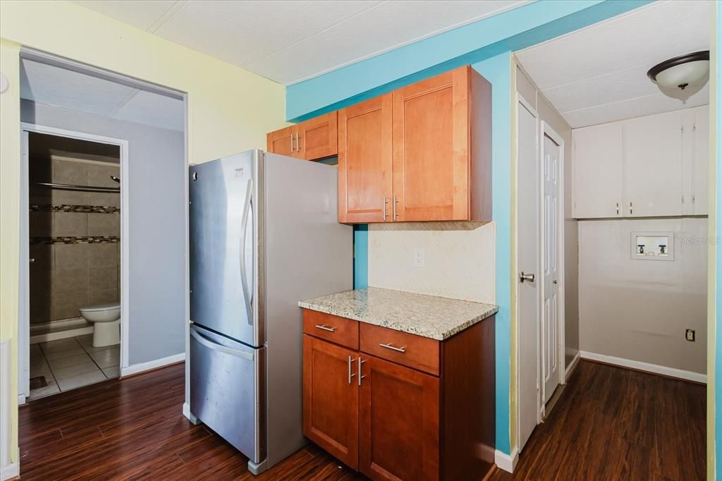 For Sale: $150,000 (2 beds, 2 baths, 1048 Square Feet)