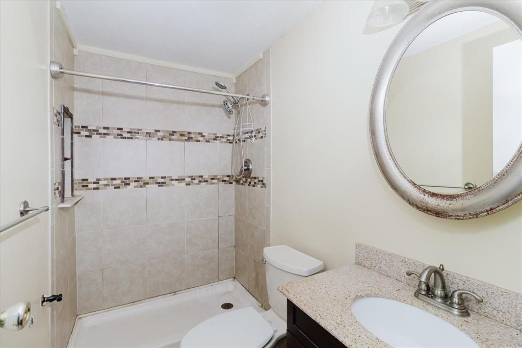 For Sale: $150,000 (2 beds, 2 baths, 1048 Square Feet)