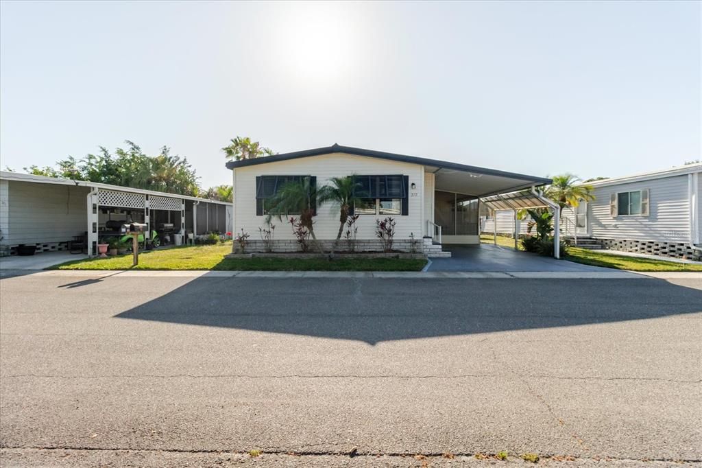 For Sale: $150,000 (2 beds, 2 baths, 1048 Square Feet)
