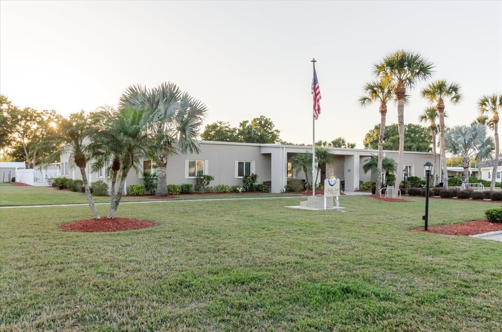 For Sale: $150,000 (2 beds, 2 baths, 1048 Square Feet)