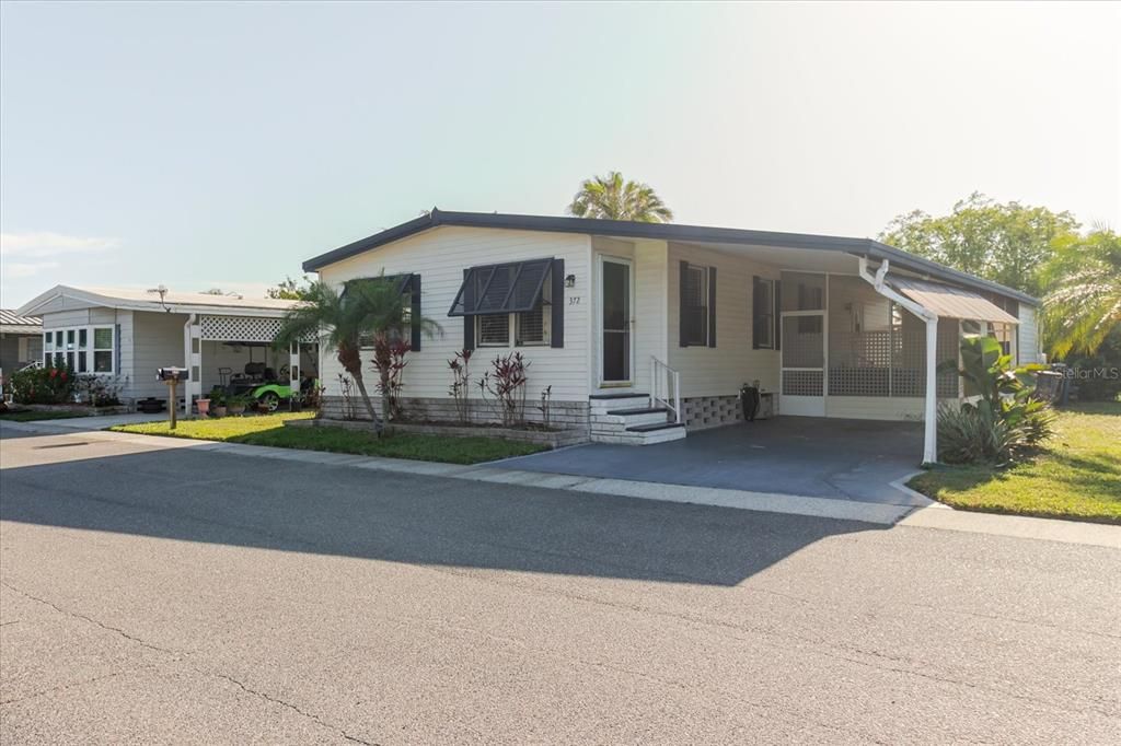 For Sale: $150,000 (2 beds, 2 baths, 1048 Square Feet)
