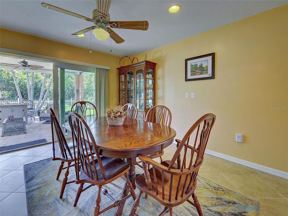 Activo con contrato: $499,900 (3 camas, 2 baños, 1559 Pies cuadrados)