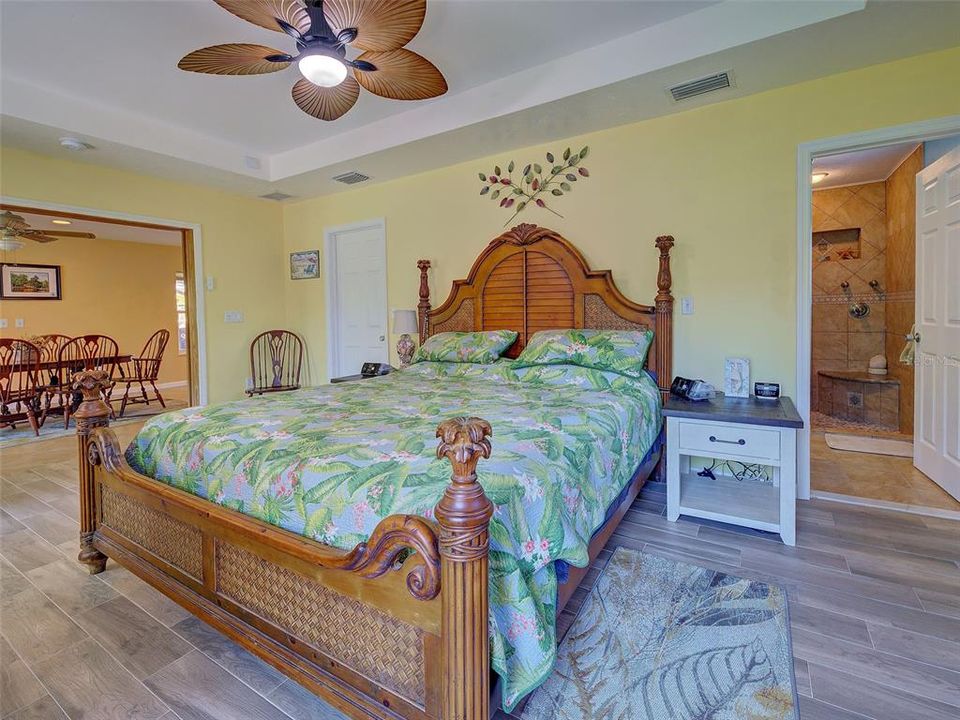 Activo con contrato: $499,900 (3 camas, 2 baños, 1559 Pies cuadrados)