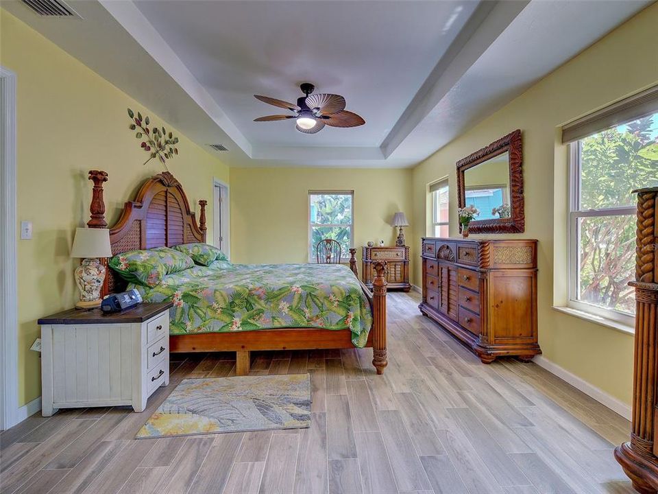 Activo con contrato: $499,900 (3 camas, 2 baños, 1559 Pies cuadrados)