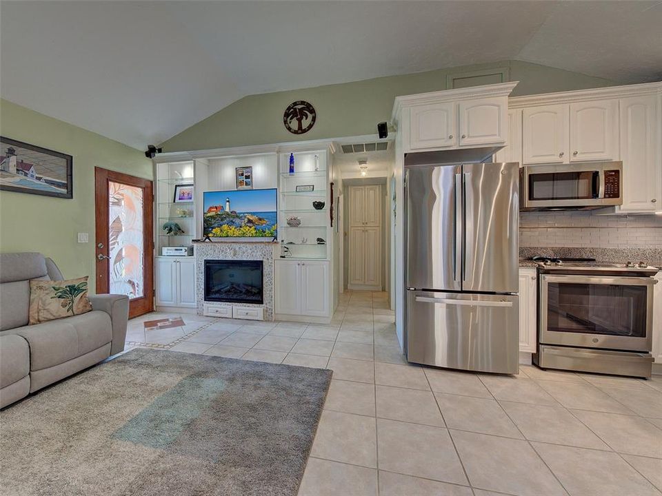 Activo con contrato: $499,900 (3 camas, 2 baños, 1559 Pies cuadrados)