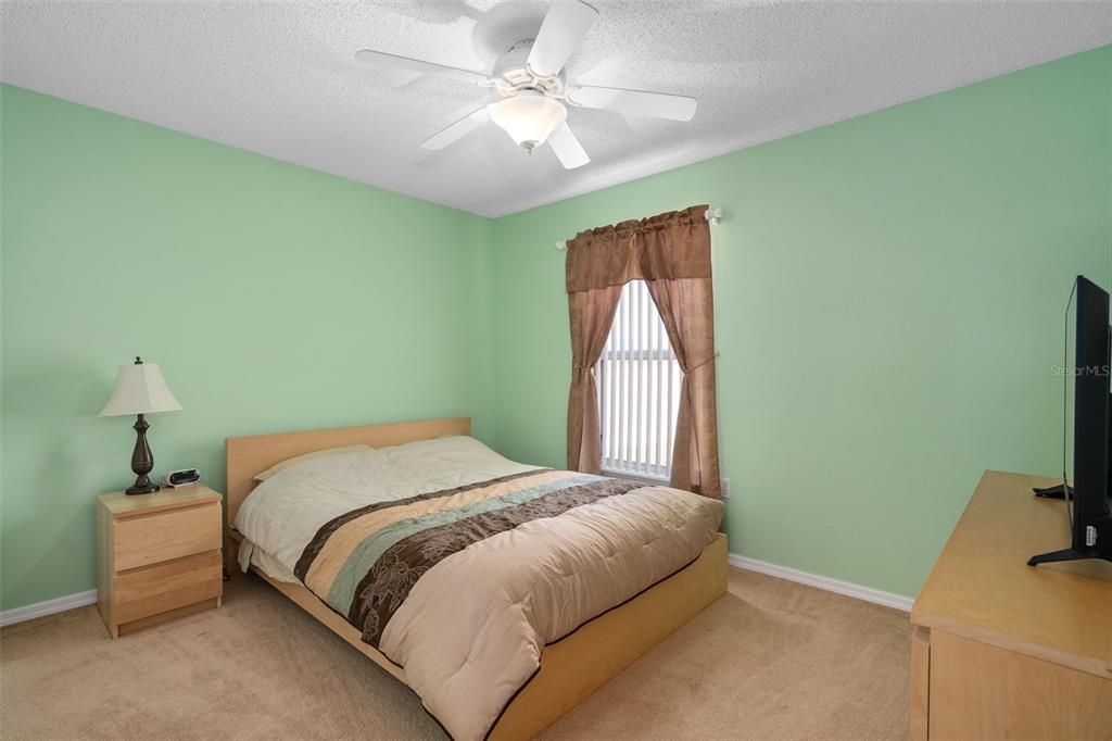 Active With Contract: $250,000 (3 beds, 2 baths, 1536 Square Feet)