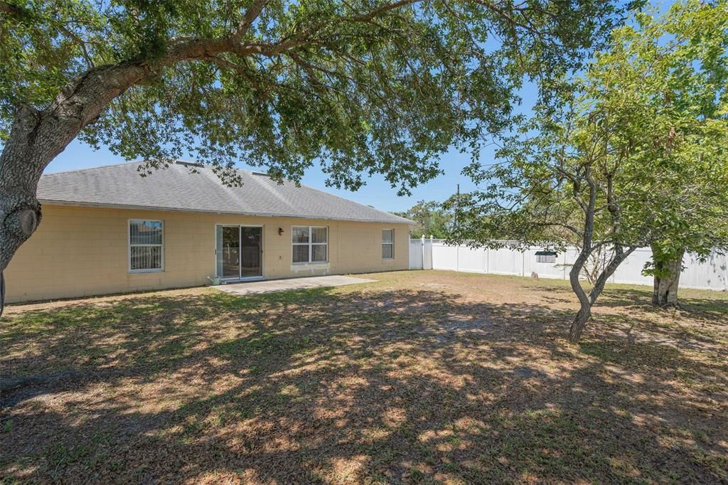 Active With Contract: $250,000 (3 beds, 2 baths, 1536 Square Feet)
