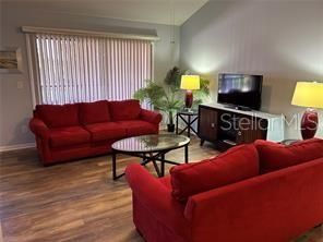 For Rent: $2,000 (2 beds, 2 baths, 888 Square Feet)