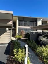 For Rent: $2,000 (2 beds, 2 baths, 888 Square Feet)