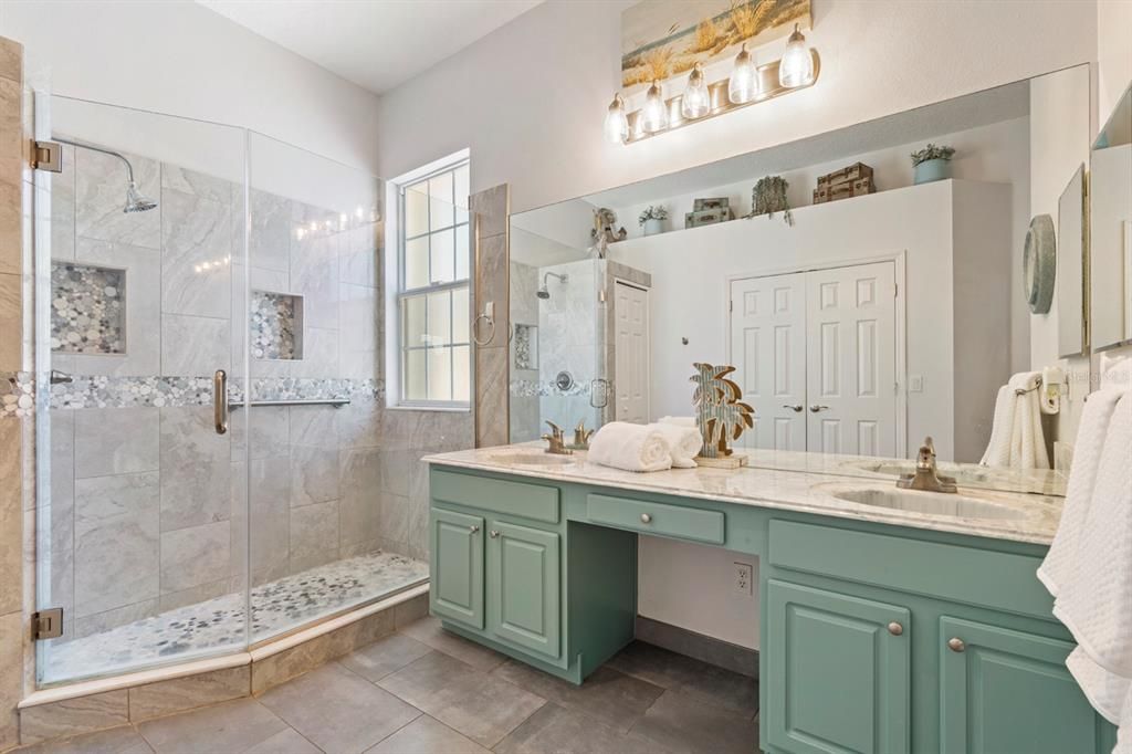 Active With Contract: $799,000 (4 beds, 2 baths, 1860 Square Feet)