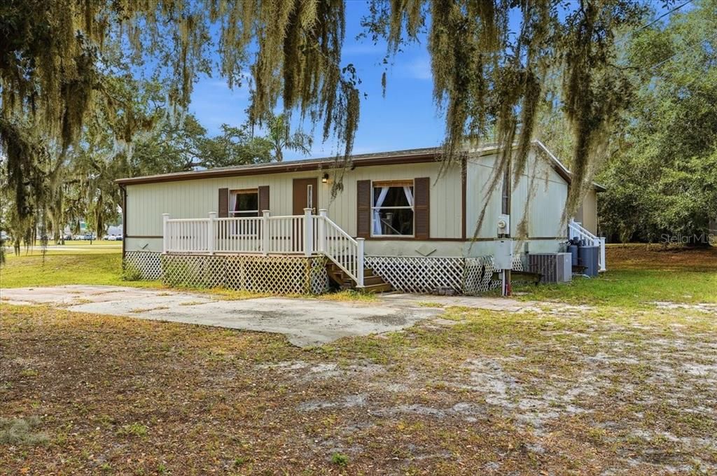 Activo con contrato: $179,000 (3 camas, 3 baños, 1188 Pies cuadrados)
