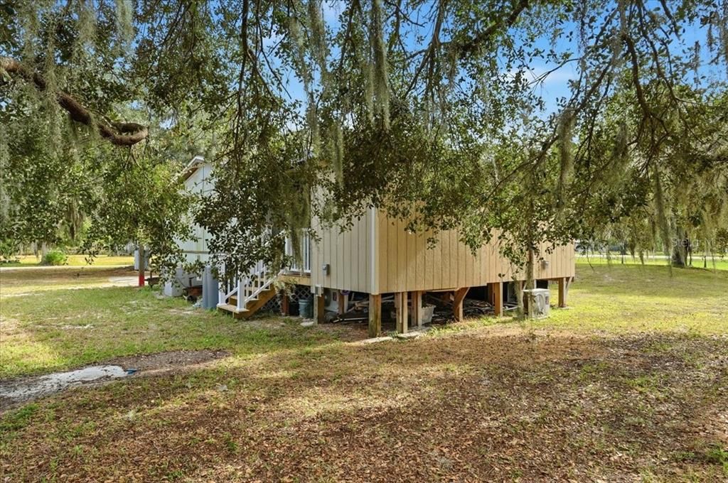 Activo con contrato: $179,000 (3 camas, 3 baños, 1188 Pies cuadrados)