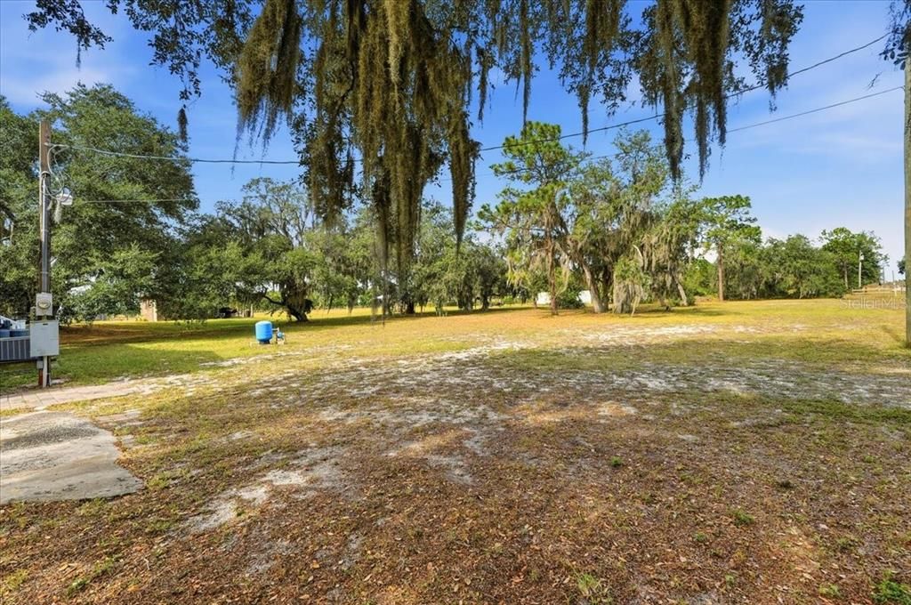 Activo con contrato: $179,000 (3 camas, 3 baños, 1188 Pies cuadrados)