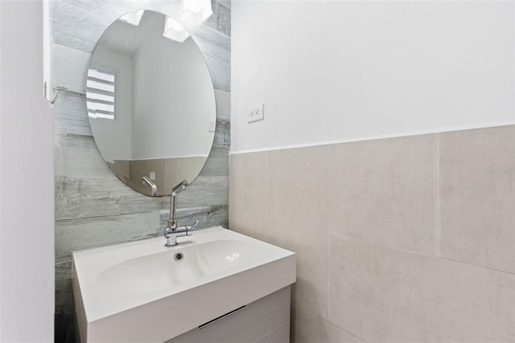 For Sale: $490,000 (3 beds, 2 baths, 1775.6 Square Feet)