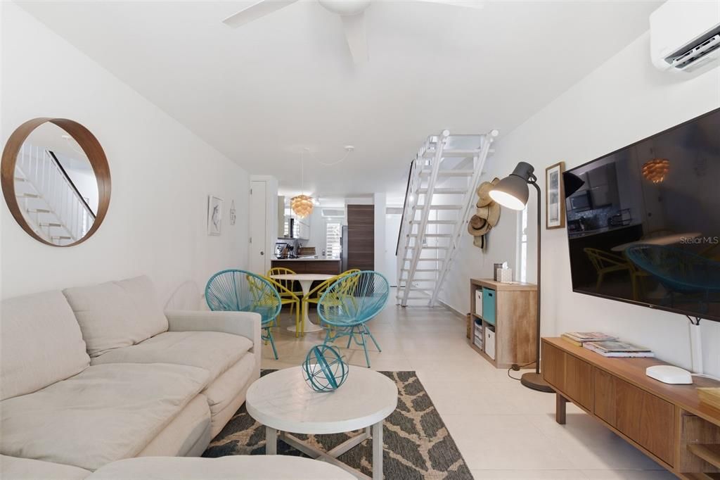 For Sale: $490,000 (3 beds, 2 baths, 1775.6 Square Feet)