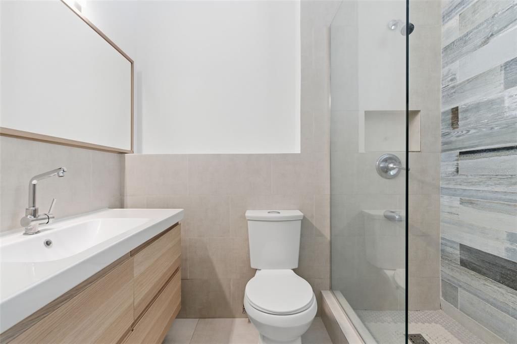 For Sale: $490,000 (3 beds, 2 baths, 1775.6 Square Feet)