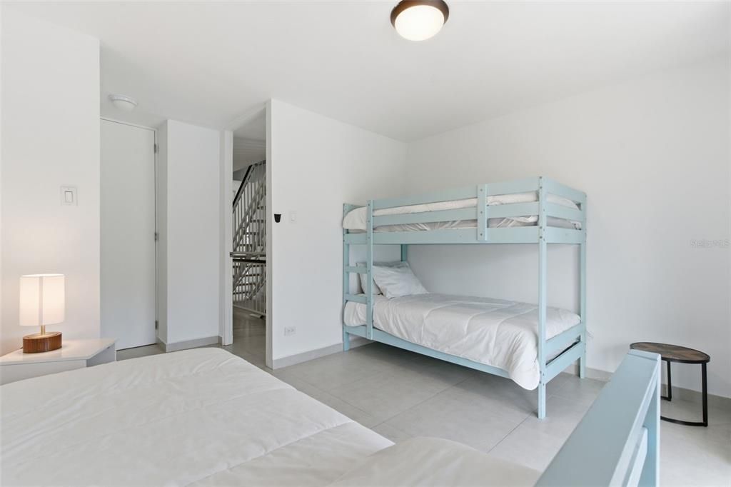 For Sale: $490,000 (3 beds, 2 baths, 1775.6 Square Feet)