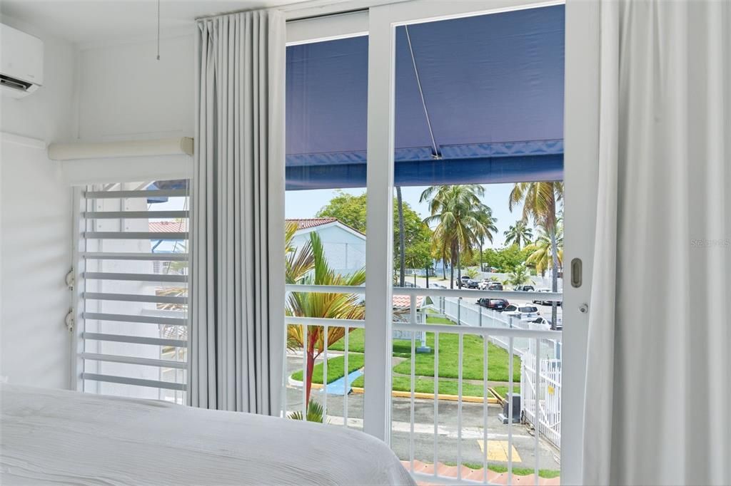 For Sale: $490,000 (3 beds, 2 baths, 1775.6 Square Feet)