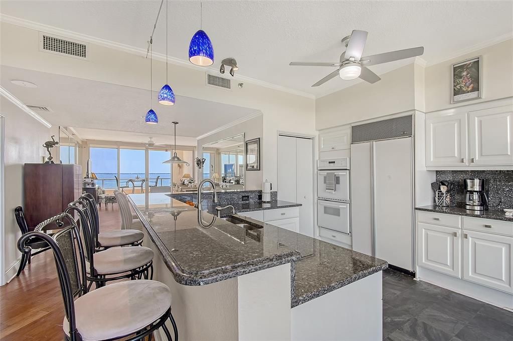 Active With Contract: $799,000 (2 beds, 2 baths, 1329 Square Feet)